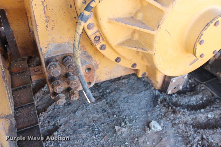 image for item DB5167 2006 Caterpillar D6R XL Series III dozer
