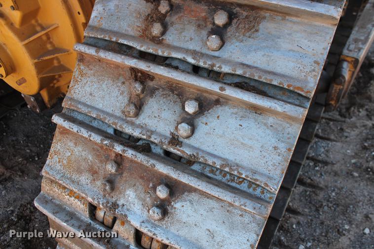 image for item DB5167 2006 Caterpillar D6R XL Series III dozer