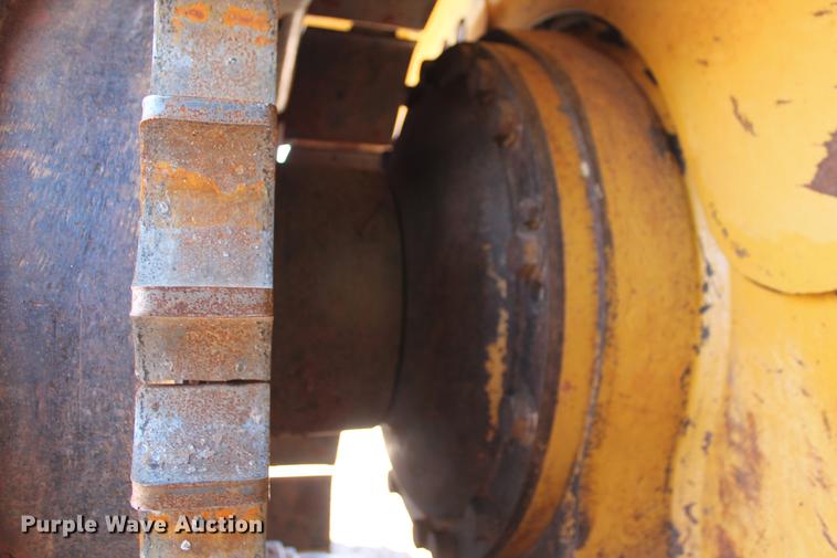 image for item DB5167 2006 Caterpillar D6R XL Series III dozer