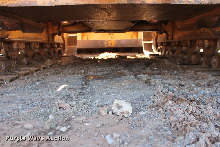 image for item DB5167 2006 Caterpillar D6R XL Series III dozer