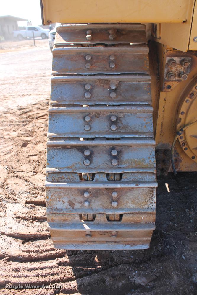 image for item DB5167 2006 Caterpillar D6R XL Series III dozer
