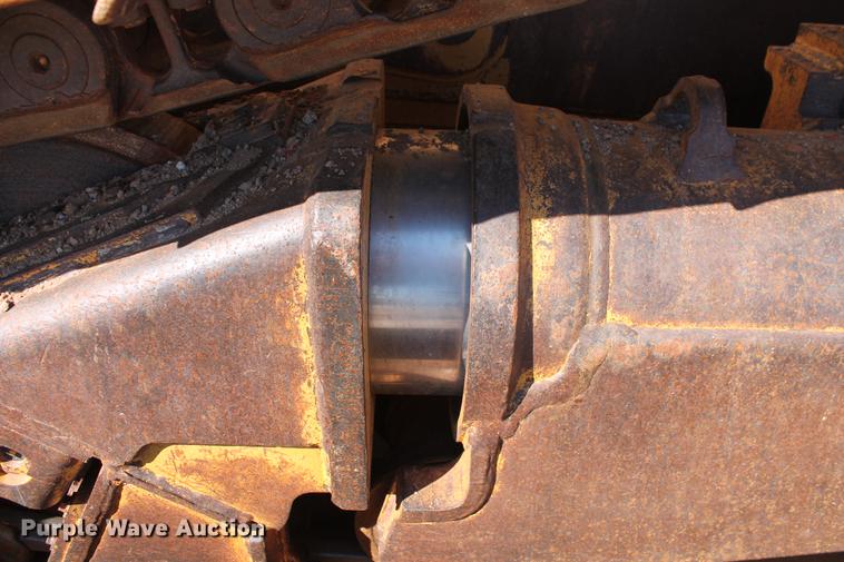 image for item DB5167 2006 Caterpillar D6R XL Series III dozer