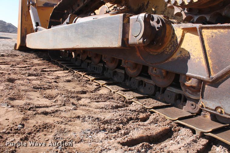 image for item DB5167 2006 Caterpillar D6R XL Series III dozer