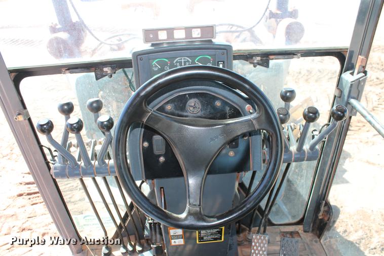 image for item DB5168 2005 John Deere 672D motor grader