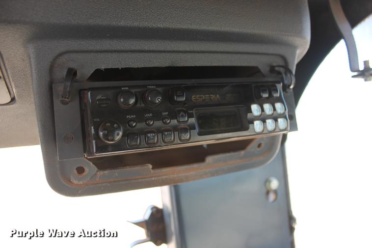 image for item DB5168 2005 John Deere 672D motor grader