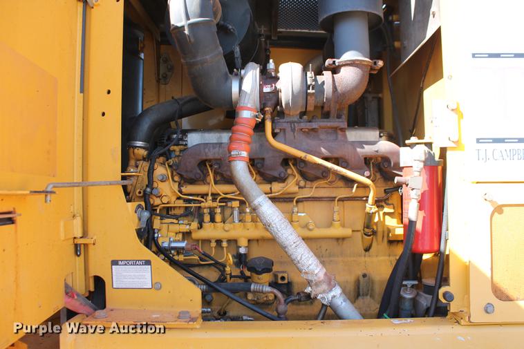 image for item DB5168 2005 John Deere 672D motor grader