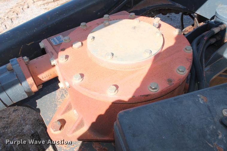 image for item DB5168 2005 John Deere 672D motor grader