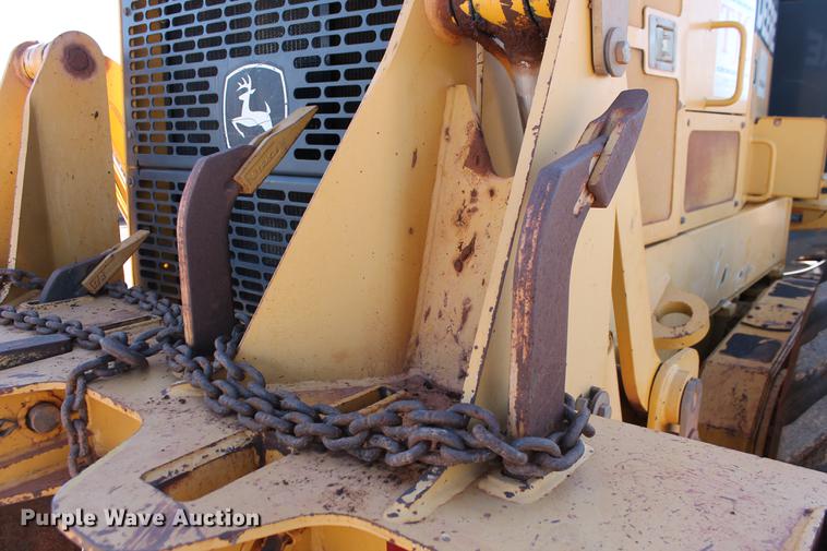 image for item DB5168 2005 John Deere 672D motor grader