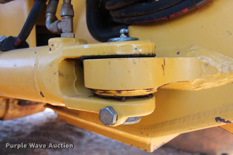 image for item DB5168 2005 John Deere 672D motor grader