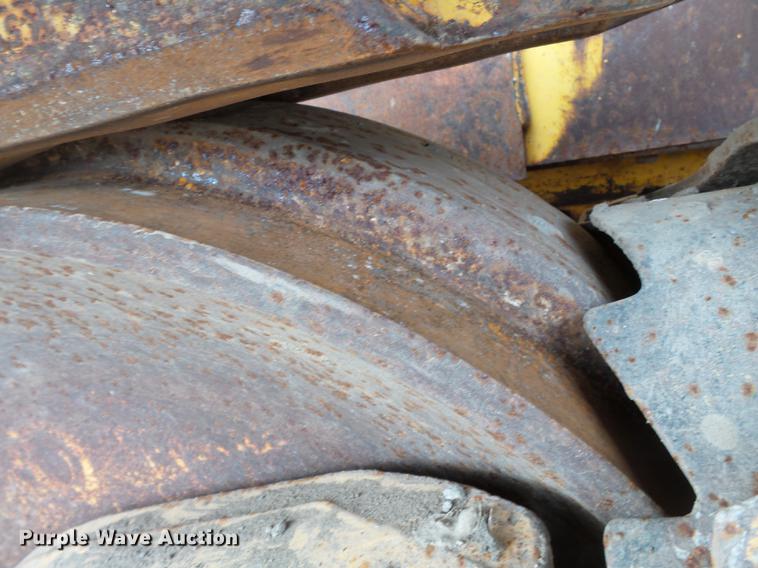 image for item DB7189 2003 Komatsu D65EX-15 dozer