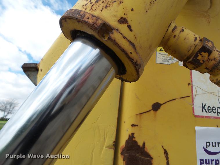 image for item DB7189 2003 Komatsu D65EX-15 dozer