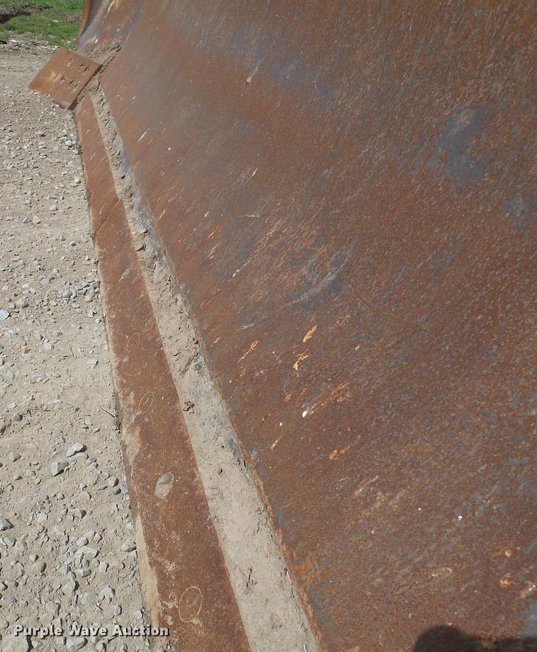 image for item DB7189 2003 Komatsu D65EX-15 dozer