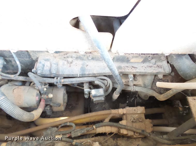 image for item DB7189 2003 Komatsu D65EX-15 dozer