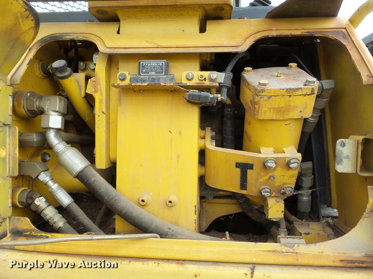 image for item DB7189 2003 Komatsu D65EX-15 dozer