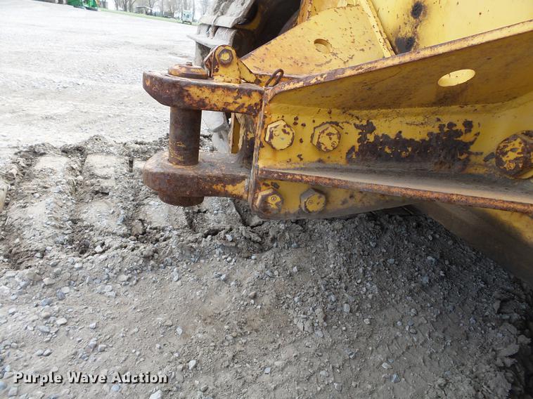 image for item DB7189 2003 Komatsu D65EX-15 dozer