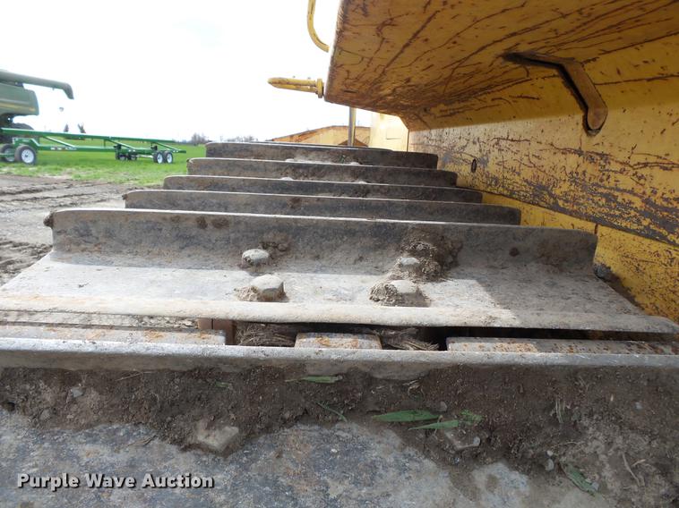 image for item DB7189 2003 Komatsu D65EX-15 dozer