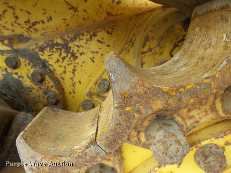 image for item DB7189 2003 Komatsu D65EX-15 dozer