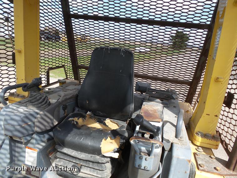 image for item DB7189 2003 Komatsu D65EX-15 dozer