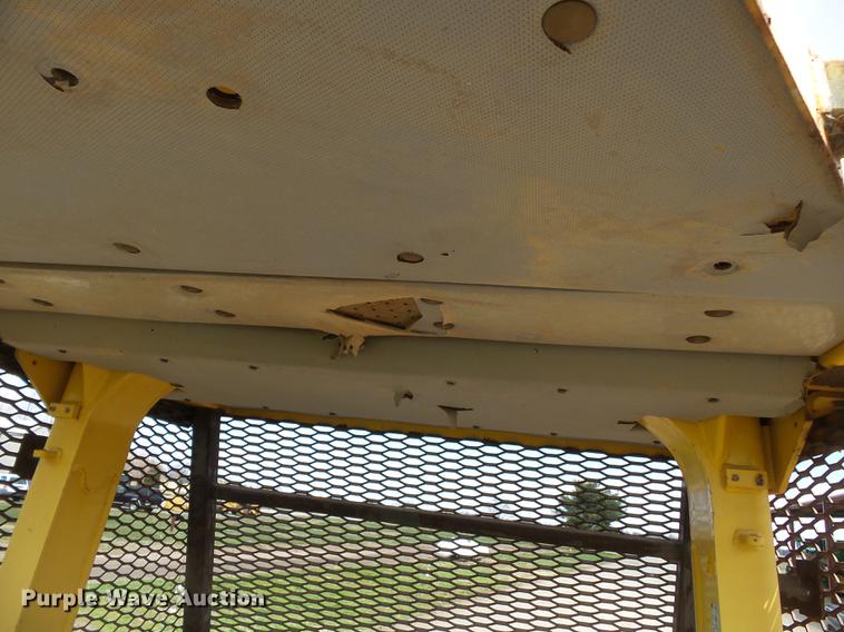 image for item DB7189 2003 Komatsu D65EX-15 dozer