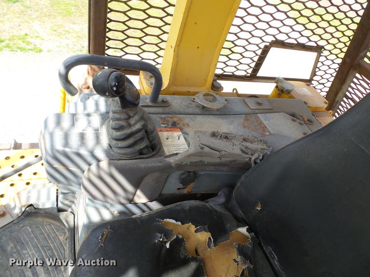 image for item DB7189 2003 Komatsu D65EX-15 dozer