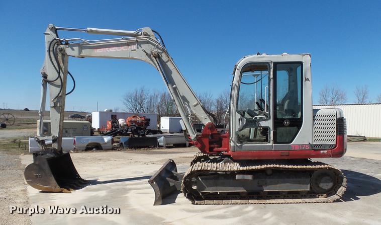 image for item DB7192 2006 Takeuchi TB175 mini excavator