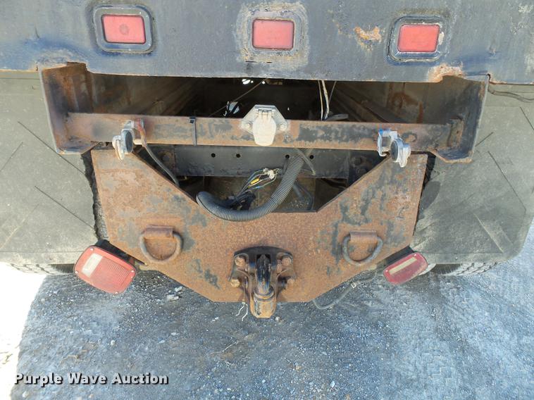 image for item DB7199 1997 Peterbilt 330 flatbed truck with mixing system