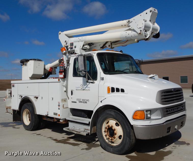 image for item DC0307 2005 Sterling Acterra bucket truck