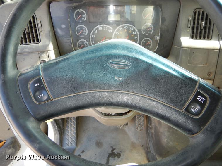 image for item DC0307 2005 Sterling Acterra bucket truck