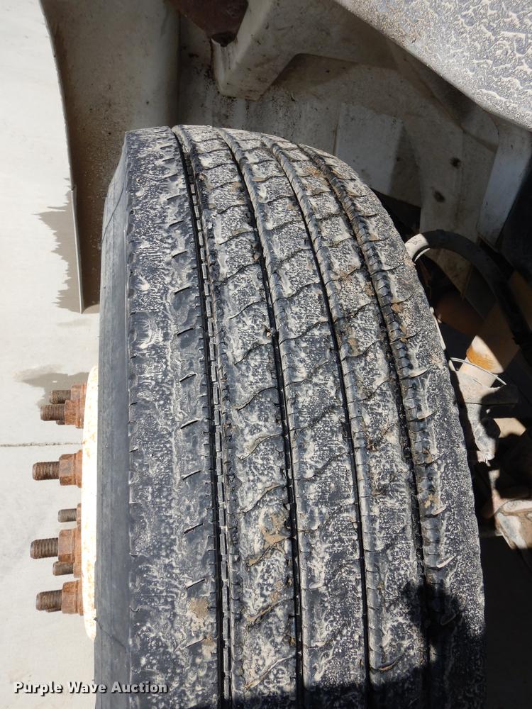 image for item DC0307 2005 Sterling Acterra bucket truck