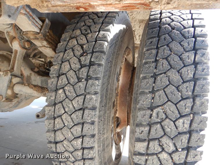 image for item DC0307 2005 Sterling Acterra bucket truck