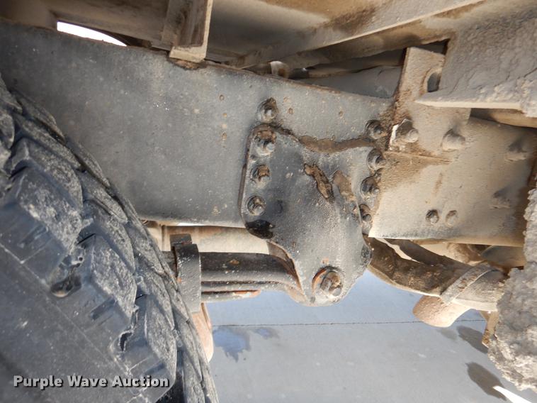 image for item DC0307 2005 Sterling Acterra bucket truck