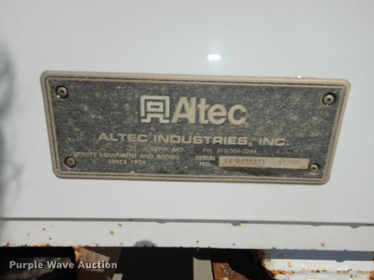 image for item DC0307 2005 Sterling Acterra bucket truck