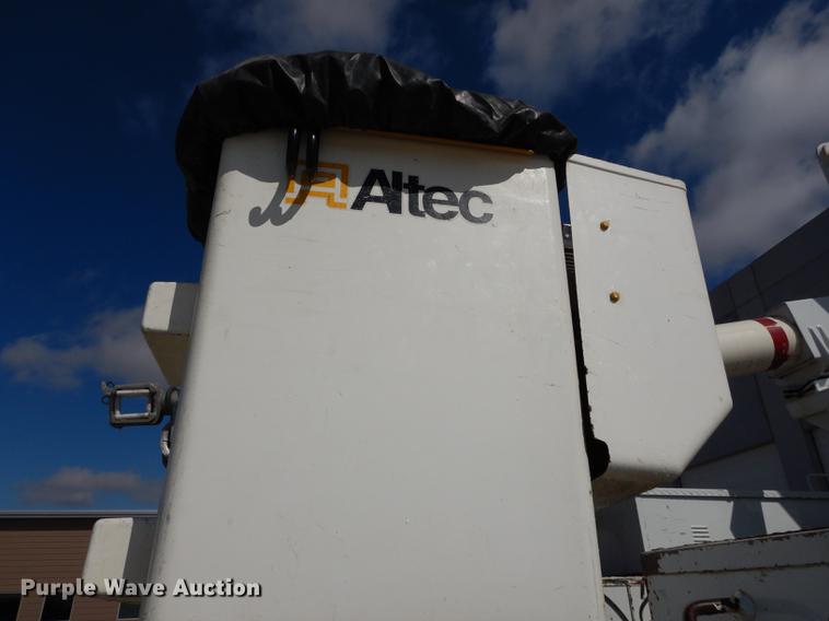 image for item DC0307 2005 Sterling Acterra bucket truck