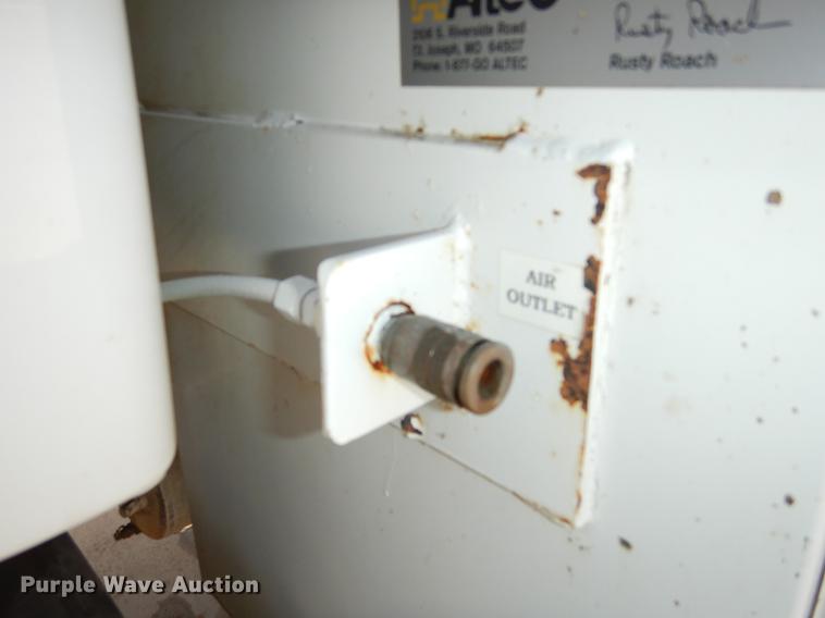 image for item DC0307 2005 Sterling Acterra bucket truck