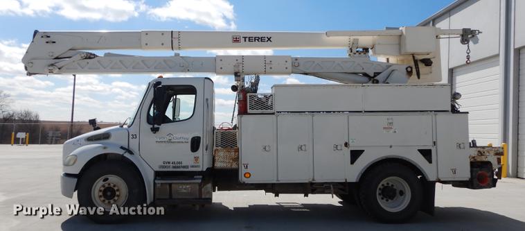 image for item DC0310 2006 Freightliner M2 106 bucket truck