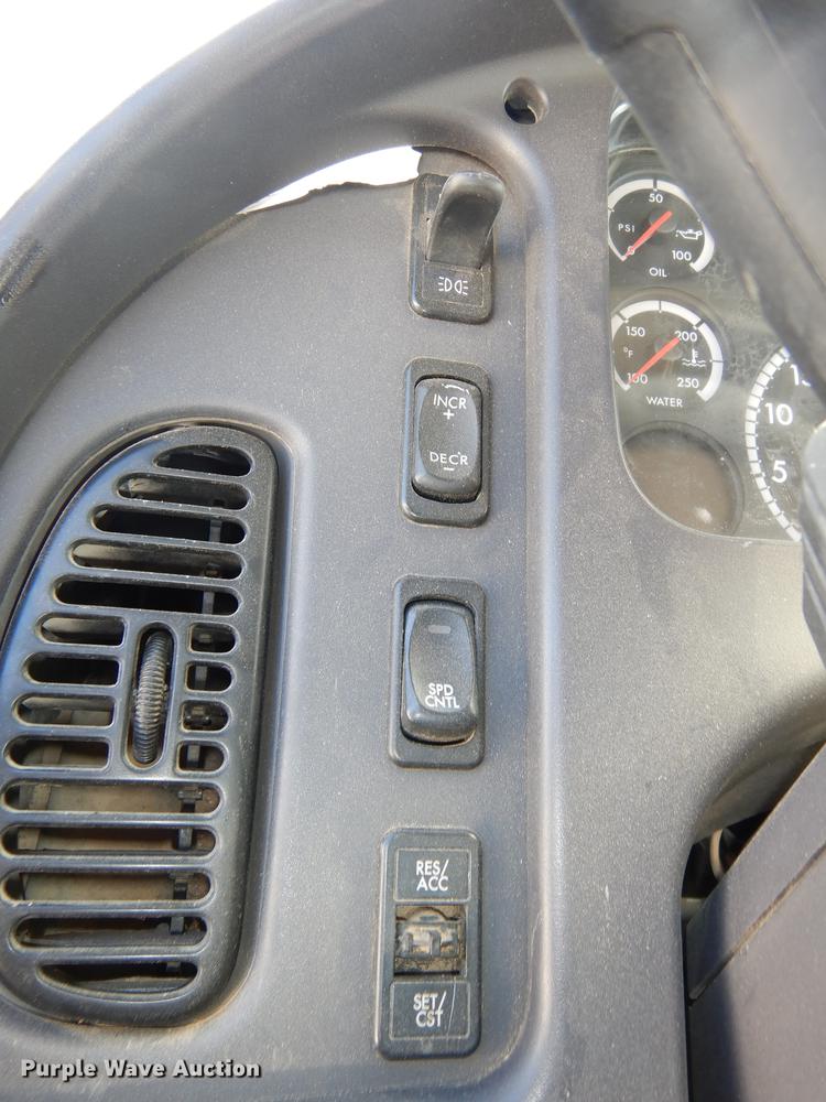 image for item DC0310 2006 Freightliner M2 106 bucket truck