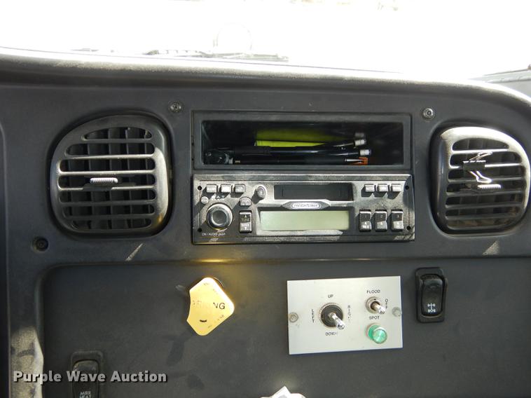 image for item DC0310 2006 Freightliner M2 106 bucket truck