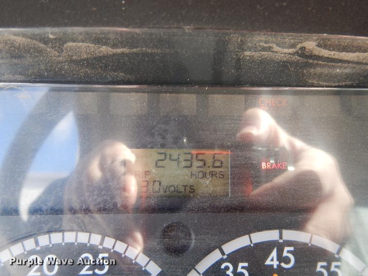 image for item DC0310 2006 Freightliner M2 106 bucket truck