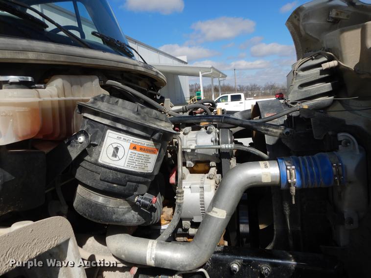 image for item DC0310 2006 Freightliner M2 106 bucket truck