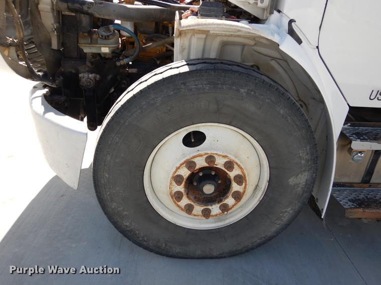 image for item DC0310 2006 Freightliner M2 106 bucket truck