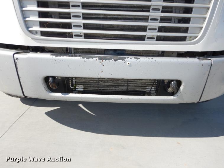 image for item DC0310 2006 Freightliner M2 106 bucket truck