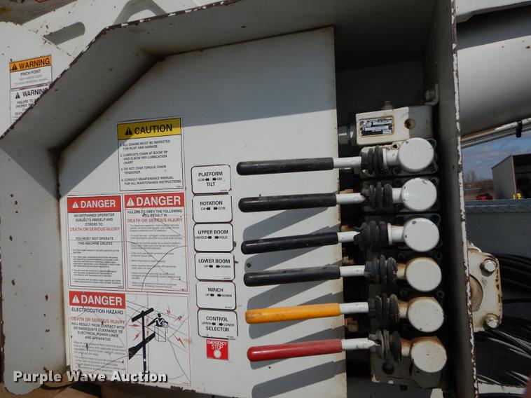 image for item DC0310 2006 Freightliner M2 106 bucket truck