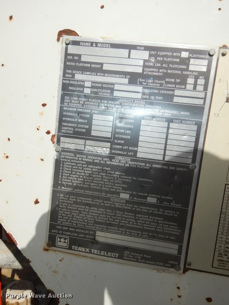 image for item DC0310 2006 Freightliner M2 106 bucket truck