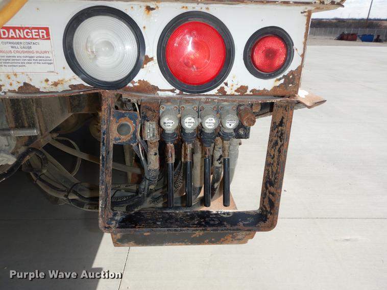 image for item DC0310 2006 Freightliner M2 106 bucket truck