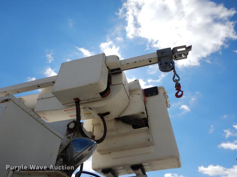 image for item DC0310 2006 Freightliner M2 106 bucket truck