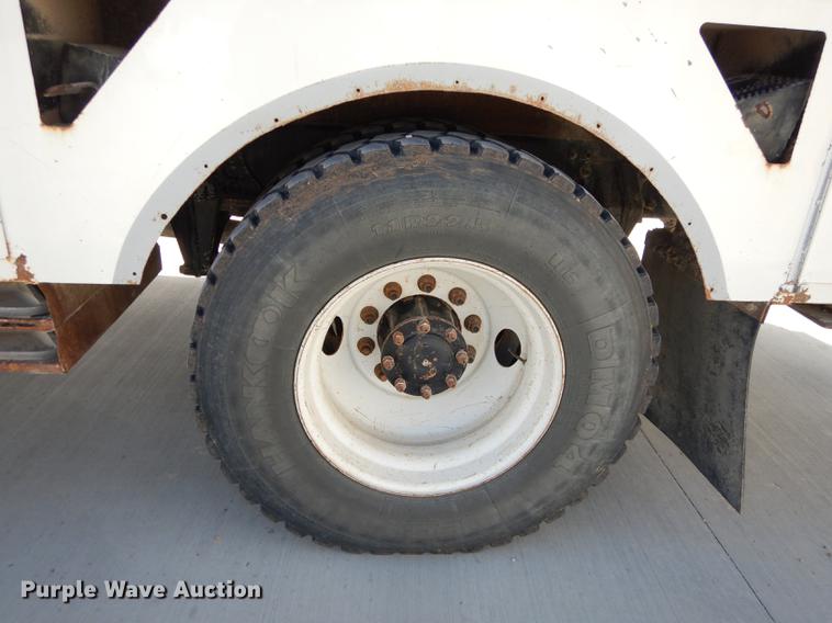 image for item DC0310 2006 Freightliner M2 106 bucket truck