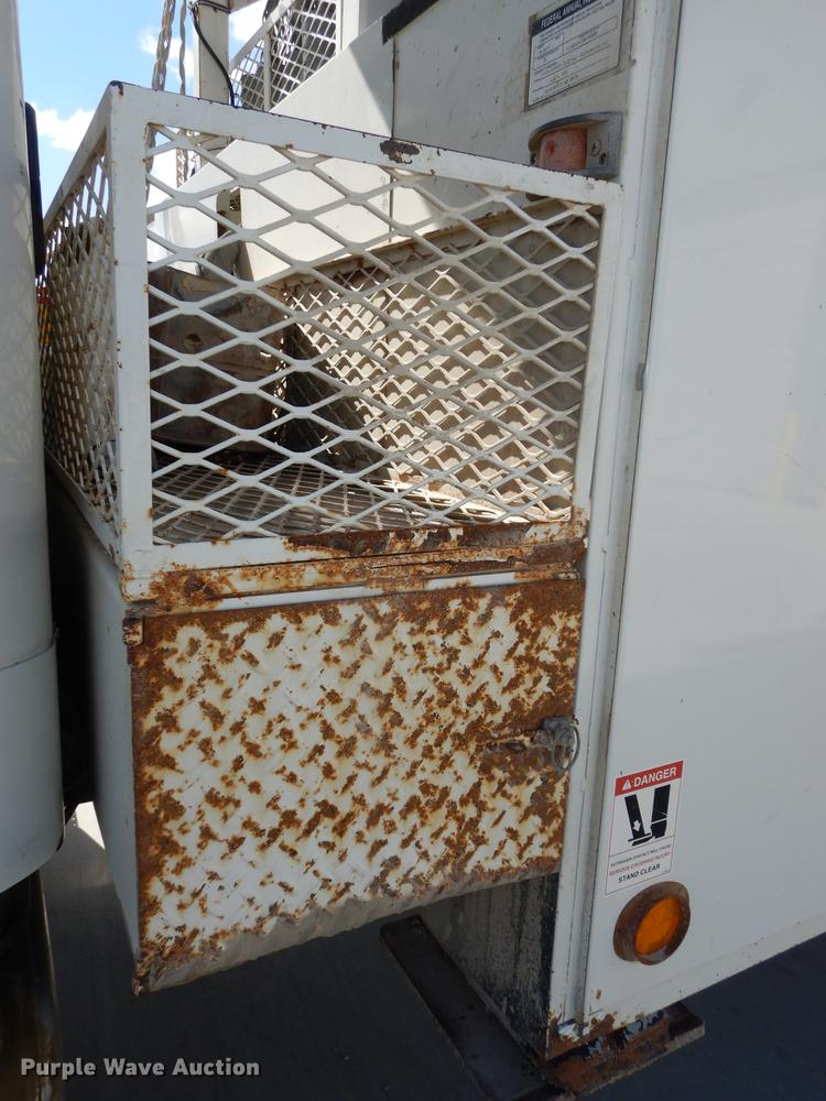 image for item DC0310 2006 Freightliner M2 106 bucket truck