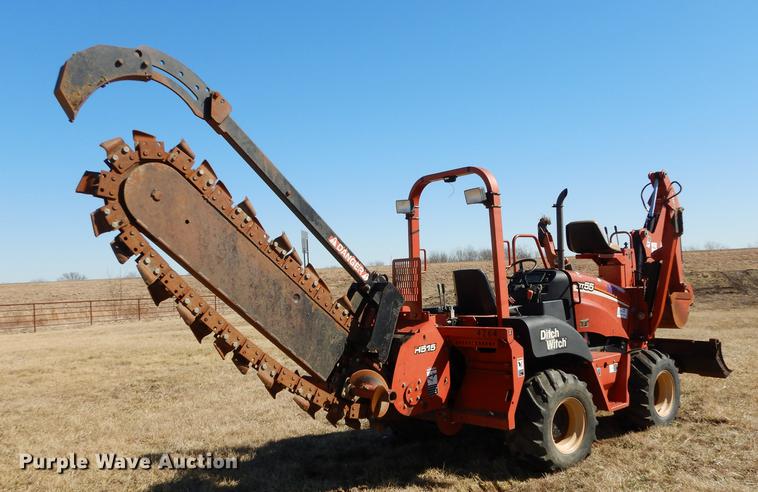 image for item DC0328 2005 Ditch Witch RT55H trencher