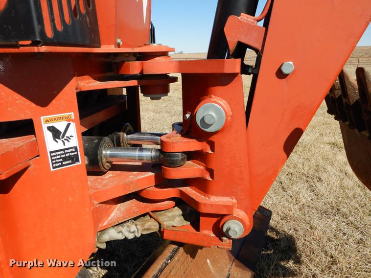 image for item DC0328 2005 Ditch Witch RT55H trencher