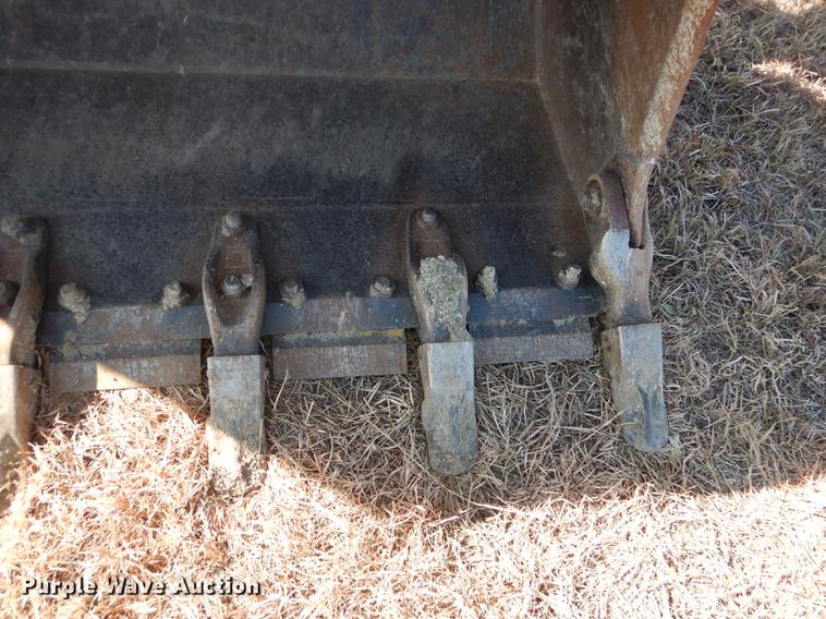 image for item DC0338 2000 John Deere 655C track loader